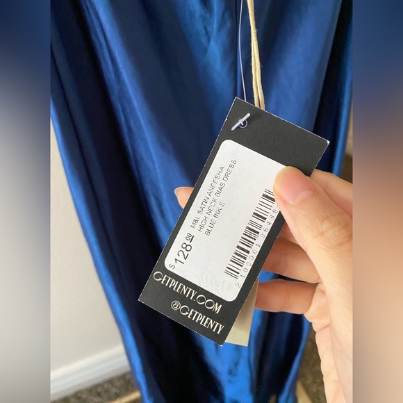 Beautiful satin midi dress open back NWT wedding guest formal - Picture 6 of 6